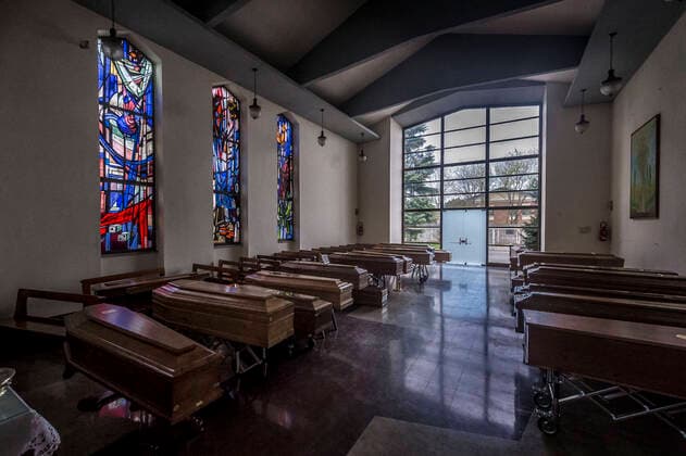Cremona. Church used as a waiting room for coffins at the Cremona Hospital emergency COVID19 Coronavirus (Carlo Cozzoli Fotogramma, Cremona - 2020-03-23) p.s. la foto e utilizzabile nel rispetto del contesto in cui e stata scattata, e senza intento diffamatorio del decoro delle persone rappresentate  Copyright: xCarloxCozzolix xFOTOGRAMMAx