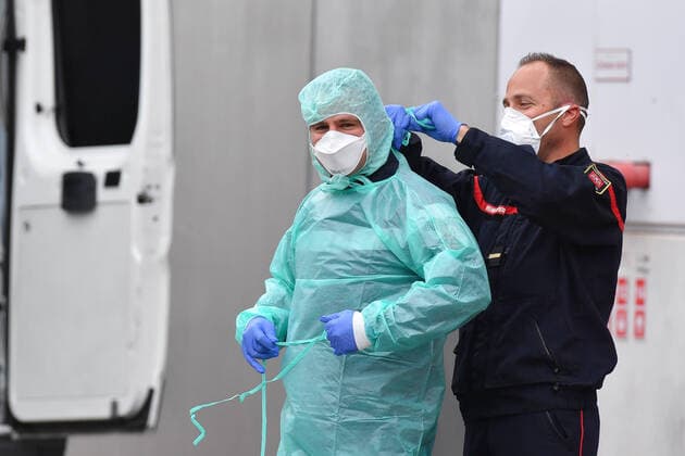 Coronavirus : hopital Pasteur a Nice. France imposes lockdown NEWS : Covid 19 Coronavirus en France - Nice - 23 03 2020 LionelUrman Panoramic 