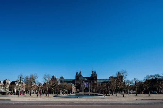 March 23, 2020, Amsterdam, Netherlands: A view of the Rijksmuseum area completely deserted due to the spread of the coronavirus..Since the Coronavirus hit The Netherlands, most of the cities are empty. A couple of weeks ago, Prime Minister Mark Rutte called to work from home as much as possible and also announced the closure of restaurants, sports clubs, sex clubs, saunas, and cafes. Amsterdam is not formally in lockdown, but the streets and squares are empty. Amsterdam Netherlands - ZUMAs197 20200323_zaa_s197_063 Copyright: xAnaxFernandezx