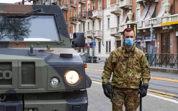 Turin Barrier area of Milan army in support of law enforcement to check on the roads and verify gatherings. (costa1ftg Fotogramma, turin - 2020-03-23) p.s. la foto e utilizzabile nel rispetto del contesto in cui e stata scattata, e senza intento diffamatorio del decoro delle persone rappresentate  Copyright: xcosta1ftgx xFOTOGRAMMAx