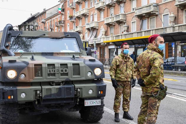 Turin Barrier area of Milan army in support of law enforcement to check on the roads and check gatherings. (costa1ftg Fotogramma, turin - 2020-03-23) p.s. la foto e utilizzabile nel rispetto del contesto in cui e stata scattata, e senza intento diffamatorio del decoro delle persone rappresentate  Copyright: xcosta1ftgx xFOTOGRAMMAx