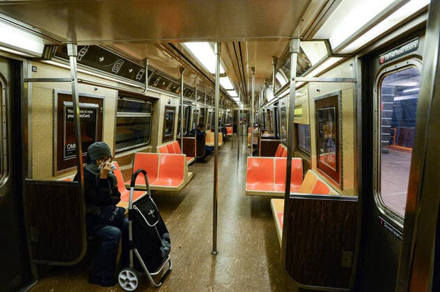 March 23, 2020, New York Manhattan, USA: Empty Q subway in rush hour reflect new coronavirus reality. After NYC Authorities ordered to stay New Yorkers to stay home except for those providing essential services. 03 23 20. New York Manhattan Q subway . . New York Manhattan USA - ZUMAs252 20200323_znp_s252_003 Copyright: xMarcusxSantosx