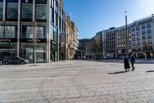 Leere Innenstadt, Einkaufs Strasse, Schadowplatz, Auswirkungen der Coronavirus Pandemie in Deutschland, Düsseldorf
