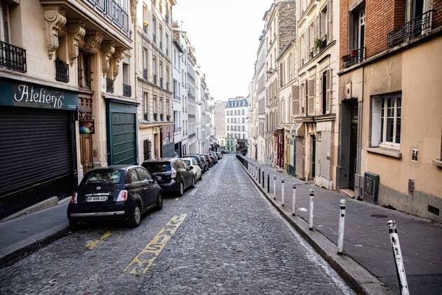 Atmosphere in the streets of Montmartre, after the head of state ordered people to stay home to stop the spread of Covid-19, on monday March 23, 2020, in Paris, France  Copyright: xChristophexMorinx