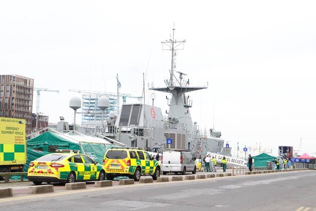 (200324) -- DUBLIN, March 24, 2020 (Xinhua) -- Photo taken on March 23, 2020 shows an Irish navy ship being transformed into a COVID-19 testing centre in Dublin, Ireland. Two more COVID-19 patients died while another 219 new coronavirus cases were confirmed in Ireland on Monday, the country s Department of Health said in a statement. To date, there have been a total of 1,125 confirmed cases of COVID-19 and six COVID-19-related deaths in the country, said the statement, adding that the latest two victims of the disease are both male from the east of Ireland. (Xinhua) IRELAND-DUBLIN-COVID-19-CONFIRMED CASES 