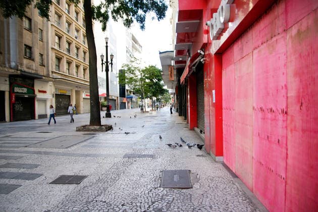 SÃO PAULO, SP - 24.03.2020: QUARENTENA EM SP - This quarantine will be effective this Tuesday (24) in the 645 municipalities of the state of São Paulo. Determined by Governor João Doria (PSDB), the measure requires the closing of trade and maintains essential services, such as the areas of health, food and security. The quarantine runs until April 7, and can be extended. x1897304x  ViniciusxNunes
