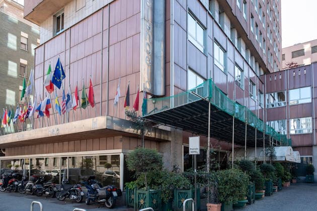 Milan, Coronavirus emergency - Hotel Michelangelo near the Central station, is preparing to be transformed into a facility dedicated to hosting COVID-19 patients in quarantine (Massimo Alberico Fotogramma, Milan - 2020-03-24) p.s. la foto e utilizzabile nel rispetto del contesto in cui e stata scattata, e senza intento diffamatorio del decoro delle persone rappresentate  Copyright: xMassimoxAlbericox xFOTOGRAMMAx