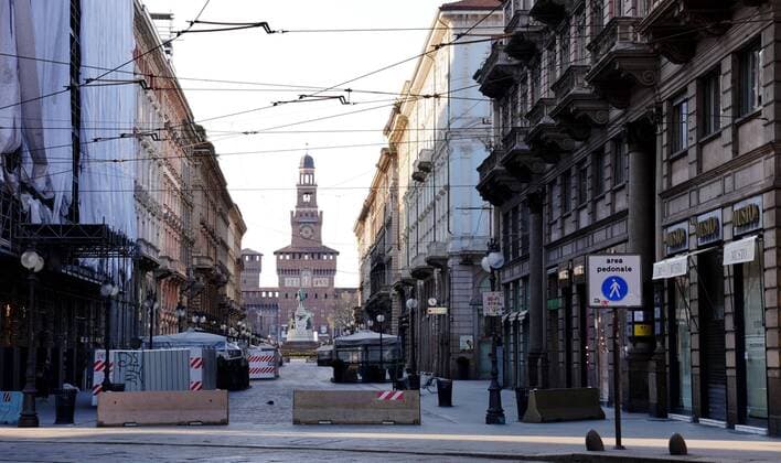 Milan, Cotonavirus, deserted Milan Via Dante (Duilio Piaggesi Fotogramma, Milan - 2020-03-24) p.s. la foto e utilizzabile nel rispetto del contesto in cui e stata scattata, e senza intento diffamatorio del decoro delle persone rappresentate  Copyright: xDuilioxPiaggesix xFOTOGRAMMAx