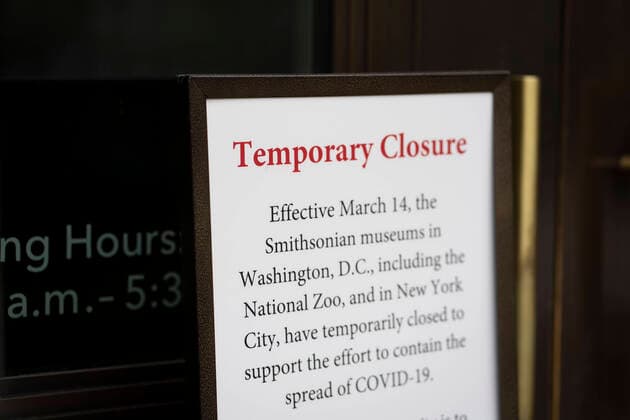 March 24, 2020, Washinton, District of Columbia, USA: A temporary closure sign blocks the entrance to Renwick Gallery of the Smithsonian American Art Museum on Tuesday, March 24, 2020, in Washington, District of Columbia. Washinton USA - ZUMAg214 20200324_znp_g214_026 Copyright: xSaitxSerkanxGurbuzx