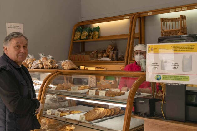 Bakery in the center of Madrid during the health crisis due to the Covid-19 virus pandemic - Coronaviruss. March 24,2020. (2020032401)