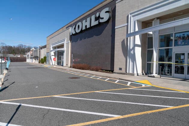 NY: Deserted strip malls in Westchester Virtually deserted strip malls after Stay at Home executive order issued for New York State on Central Avenue in Westchester Yonkers New York United States Copyright: LevxRadin