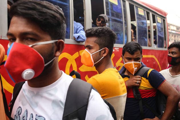 Bangladesh: COVID-19 emergency in Dhaka City People wear facemasks as they leaving capital city from Gulistan Bus Terminal because of amid spread of the COVID-19. Death toll raised to 4 and 39 people were reported infected by COVID-19 till now. Dhaka Dhaka Bangladesh Copyright: Md.xRakibulxHasan
