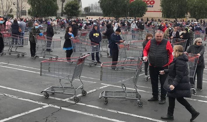 Hundreds of local seniors wait in line as Costco opens up a hour early for them to shop for the first time Tuesday, March 24,2020. Van Nuys CA USA. Costco will be open Tuesdays and Thursday at 8-9am to help the 65 and over people to help them get what they need. Van Nuys USA - ZUMAbl1_ 20200324_zaf_bl1_008 Copyright: xGenexBlevinsx