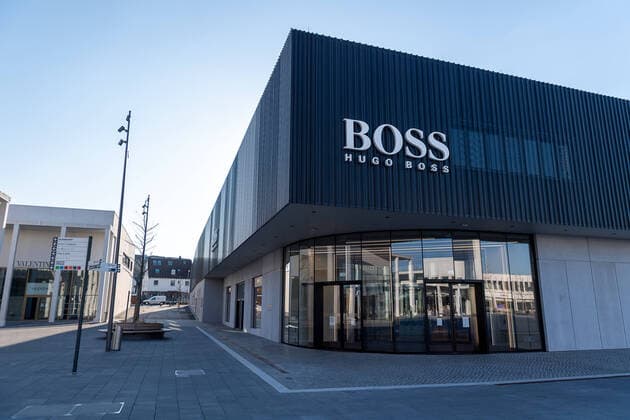 Metzingen Themenbild Corona Virus, Outletcity Metzingen, Gesiterstadt, Menschen leer, 24.03.2020 Hugo-Boss-Platz 1, Hugo Boss Megastore, Themenbild Corona Virus, Outletcity Metzingen, Geisterstadt, Menschen leer, 24.03.2020, Copyright: xEibner-Pressefoto SaschaxWaltherx EP_swa
