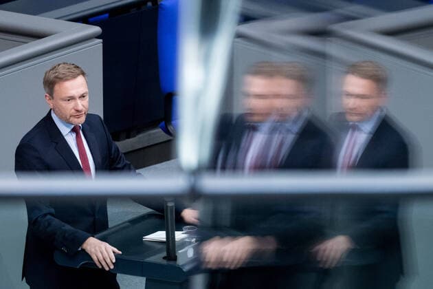 Berlin, Plenarsitzung im Bundestag Deutschland, Berlin - 25.03.2020: Im Bild ist Christian Lindner (Bundesvorsitzender FDP) während der Sitzung des deutschen Bundestags zu sehen. Berlin Bundestag Berlin Deutschland
