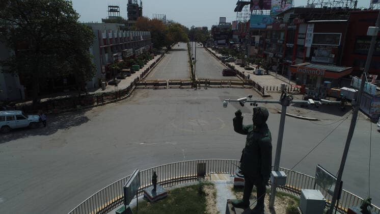 March 25, 2020, Prayagraj, Uttar Pradesh, India: Prayagraj: City wears a deserted look during lockdown in wake of Corona virus pandemic in Prayagraj on Wednesday, March 25, 2020. Prayagraj India - ZUMAv115 20200325_zap_v115_005 Copyright: xPrabhatxKumarxVermax