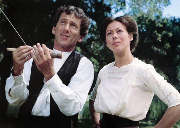 AMY, from left: Barry Newman, Jenny Agutter, 1981, Buena Vista courtesy Everett Collection Buena Vista Pictures Courtesy Everett Collection !ACHTUNG AUFNAHMEDATUM GESCHÃ„TZT! PUBLICATIONXNOTxINxCANxCHNxFRAxITAxJPNxNORxPOLxRUSxESPxUKxUSA Copyright: xBuenaxVistaxPictures CourtesyxEverettxCollectionx M8DAMYY EC006
