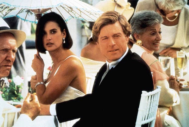 INDECENT PROPOSAL, Demi Moore (umbrella), Robert Redford (black jacket), 1993, Paramount courtesy Everett Collection Paramount Courtesy Everett Collection !ACHTUNG AUFNAHMEDATUM GESCHÃ„TZT! PUBLICATIONXNOTxINxCANxCHNxFRAxITAxJPNxNORxPOLxRUSxESPxUKxUSA Copyright: xParamount CourtesyxEverettxCollectionx M8DINPR EC004