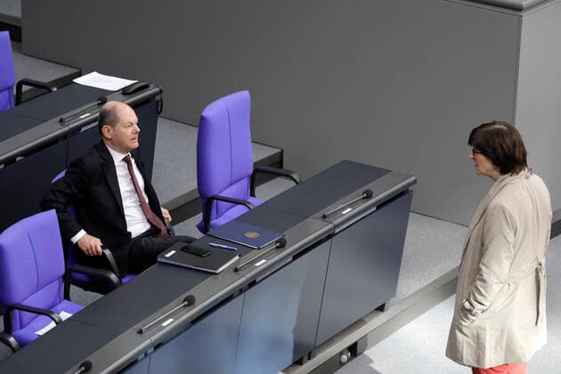 Olaf Scholz, Bundesminister der Finanzen, SPD, Saskia Esken, Vorsitzende der SPD, 154. Sitzung des Deutschen Bundestages, CDU, DEU, Berlin, 25.03.2020