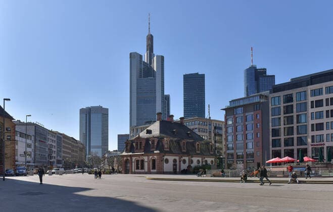 25.03.2020, xblx, Frankfurt am Tag 3 des Kontaktverbots, nur wenige Menschen auf der Zeil Hauptwache Frankfurt am Main