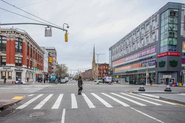 March 25, 2020, New York, NEW YORK, EUA: Manhattan streets and avenues in Harlem are seen empty during a Coronavirus COVID19 pandemic in New York, USA. New York EUA - ZUMAc233 47096332st Copyright: xVanessaxCarvalhox