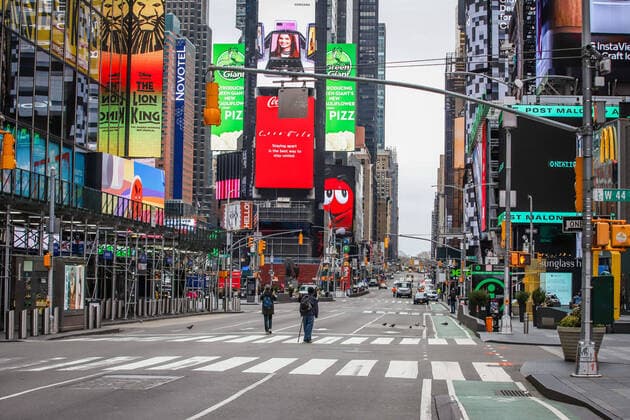 March 25, 2020, New York, NEW YORK, EUA: MovimentaoÂßoÂ£o da Times Square em Manhattan durante uma pandemia de coronavoÂ­rus COVID19 em Nova York nos Estados Unidos. New York EUA - ZUMAc233 47096401st Copyright: xVanessaxCarvalhox