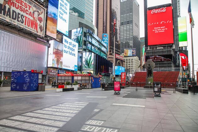March 25, 2020, New York, NEW YORK, EUA: MovimentaoÂßoÂ£o da Times Square em Manhattan durante uma pandemia de coronavoÂ­rus COVID19 em Nova York nos Estados Unidos. New York EUA - ZUMAc233 47096439st Copyright: xVanessaxCarvalhox