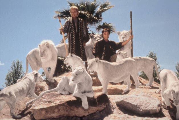 SIEGFRIED & ROY: THE MAGIC BOX, Siegfried Fischbacher, Roy Horn, 1999. IMAX Pictures courtesy Everett Collection IMAX Pictures Courtesy Everett Collection !ACHTUNG AUFNAHMEDATUM GESCHÃ„TZT! PUBLICATIONXNOTxINxCANxCHNxFRAxITAxJPNxNORxPOLxRUSxESPxUKxUSA Copyright: xIMAXxPictures CourtesyxEverettxCollectionx MSDSIRO EC004