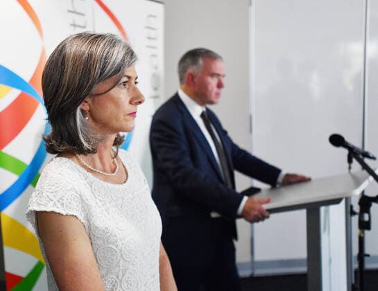 NICOLA SPURRIER CORONAVIRUS COVID-19 UPDATE, South Australian chief public health officer Nicola Spurrier looks on as South Australian Health Minister Stephen Wade speaks to the media during a press conference at the Department of Health in Adelaide, Thursday, March 26, 2020 ( NO ARCHIVING, EDITORIAL USE ONLY, NO USE IN BOOKS WITHOUT CONSENT ADELAIDE SOUTH AUSTRALIA AUSTRALIA  Copyright: xDAVIDxMARIUZx 20200326001460193293