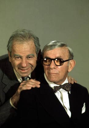 OSCARS. Bester Nebendarsteller. PreistrÃ¤ger 1971-1980 THE SUNSHINE BOYS, Walter Matthau, George Burns, 1975 Courtesy Everett Collection !ACHTUNG AUFNAHMEDATUM GESCHÃ„TZT! PUBLICATIONXNOTxINxCANxCHNxFRAxITAxJPNxNORxPOLxRUSxESPxUKxUSA Copyright: xCourtesyxEverettxCollectionx MSDSUBO EC006