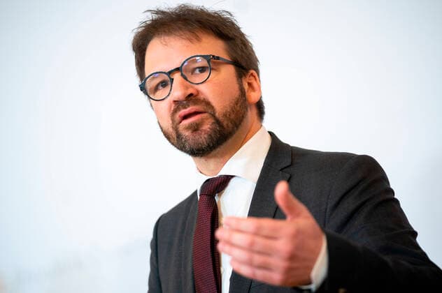 Wien 26.03.2020, Bundeskanzleramt, Wien, AUT, Akutelle Entwicklungen zur Coronaerkrankung in Oesterreich, Pressekonferenz, im Bild Herwig Ostermann (Geschaeftsfuehrer der Gesundheit Oesterreich GmbH) Herwig Ostermann (Geschaeftsfuehrer der Gesundheit Oesterreich GmbH) during a press conference of Austrian Goverment about the Coronavirus Pandemie at the Bundeskanzleramt in Wien, Austria on 2020 03 26.