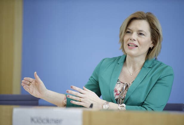 Bundeslandwirtschaftsministerin Julia Kloeckner, CDU, bei einer Pressekonferenz zur Corona-Krise. Berlin, 26.03.2020 Berlin Deutschland