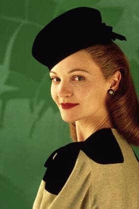 TUCKER: THE MAN & HIS DREAM, Joan Allen, 1988 Courtesy Everett Collection !ACHTUNG AUFNAHMEDATUM GESCHÃ„TZT! PUBLICATIONXNOTxINxCANxCHNxFRAxITAxJPNxNORxPOLxRUSxESPxUKxUSA Copyright: xCourtesyxEverettxCollectionx PSDJOAL EC004