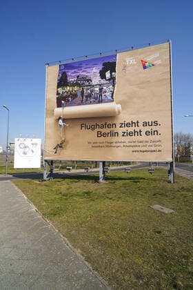 26.03.2020,Berlin,Deutschland,GER,die Stadt in Zeiten der Corona Pandemie, Flughafen Tegel TXL, der Flugbetrieb ist fast völlig zum Erliegen gekommen.