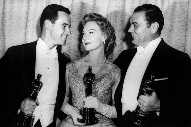 OSCARS: Beste Nebendarstellerin, PreistrÃ¤gerinnen 1951-1960 1955: Best Supporting Actor JACK LEMMON Mister Roberts , Best Supporting Actress JO VAN FLEET East of Eden and Best Actor ERNEST BORGNINE Marty , 3 22 56 Courtesy Everett Collection !ACHTUNG AUFNAHMEDATUM GESCHÃ„TZT! PUBLICATIONXNOTxINxCANxCHNxFRAxITAxJPNxNORxPOLxRUSxESPxUKxUSA Copyright: xCourtesyxEverettxCollectionx SBDOSPI EC116