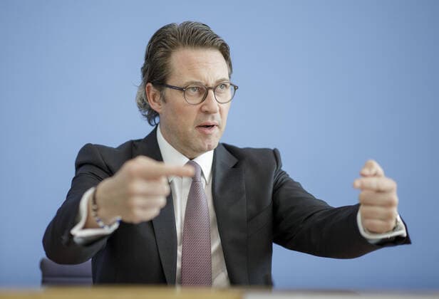 Bundesverkehrsminister Andreas Scheuer, CSU, bei einer Pressekonferenz zur Corona-Krise. Berlin, 26.03.2020 Berlin Deutschland