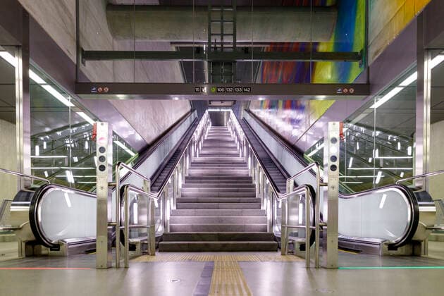 Menschenleere KVB-Haltestelle während der Corona-Krise. Köln, 26.03.2020