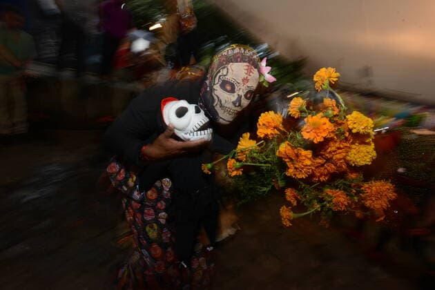 People participating in comparsas (street dances) during the Day of The Dead Celebration, Oaxaca City, Oaxaca, Mexico, North America Copyright: RaulxTouzon 1318-149