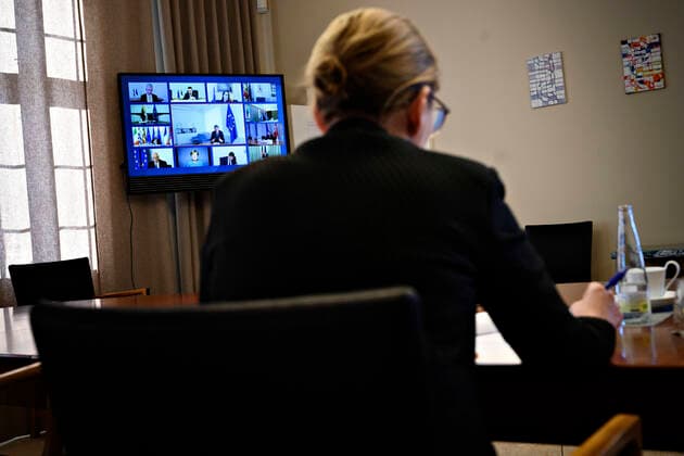 Statsminister Mette Frederiksen (S) holder EU-topmoede med EU s stats- og regeringschefer paa en videokonference fra Marienborg, torsdag den 26. marts 2020. Paa dagsorden er COVID-19 coronavirus- initiativer og tiltag som foelge af dette.. , Kongens Lyngby Denmark Copyright: PhilipxDavali PhilipxDavalix spdk20200326-165726-L
