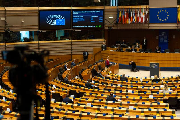 The European Parliament is meeting today in Brussels to legislate on the various European measures to be taken in the fight against the Coronavirus. This parliamentary session took on a particular color, knowing that the vast majority of parliamentarians were not present in the hemicycle since often in confinement in their own country and therefore followed the debates by videoconference.  NicolasxLandemardx xLexPictorium LePictorium_0226507