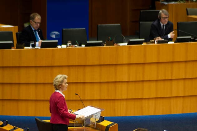 The European Parliament is meeting today in Brussels to legislate on the various European measures to be taken in the fight against the Coronavirus. This parliamentary session took on a particular color, knowing that the vast majority of parliamentarians were not present in the hemicycle since often in confinement in their own country and therefore followed the debates by videoconference.  NicolasxLandemardx xLexPictorium LePictorium_0226514