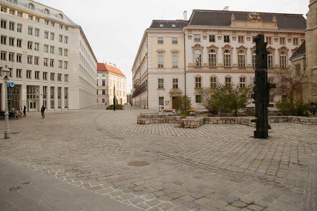 Coronavirus Sars-CoV-2 COVID-19:: menschenleeres Wien unter Quarantäne Wien, Innere Stadt, 1. Bezirk, 26.03.2020 Minoritenplatz menschenleer Wien Austria