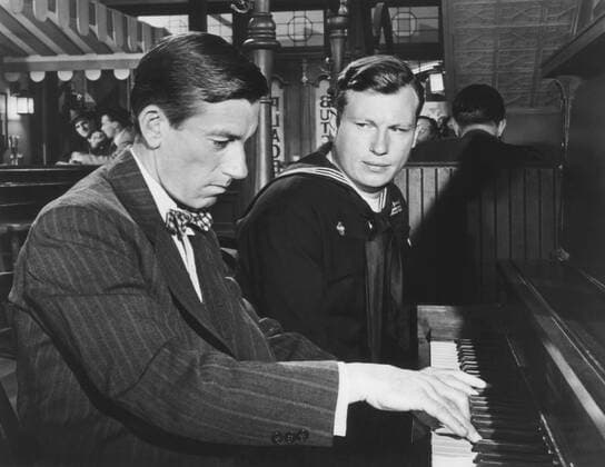 OSCARS. Bester Nebendarsteller. PreistrÃ¤ger 1941-1950 THE BEST YEARS OF OUR LIVES, from left: Hoagy Carmichael, Harold Russell, 1946 Courtesy Everett Collection !ACHTUNG AUFNAHMEDATUM GESCHÃ„TZT! PUBLICATIONXNOTxINxCANxCHNxFRAxITAxJPNxNORxPOLxRUSxESPxUKxUSA Copyright: xCourtesyxEverettxCollectionx MBDBEYE EC090