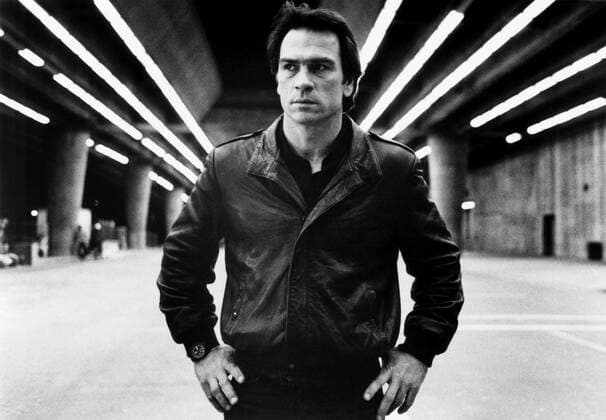 BLACK MOON RISING, Tommy Lee Jones, 1986, New World Pictures Courtesy: Everett Collection New World Pictures Courtesy Everett Collection !ACHTUNG AUFNAHMEDATUM GESCHÃ„TZT! PUBLICATIONXNOTxINxCANxCHNxFRAxITAxJPNxNORxPOLxRUSxESPxUKxUSA Copyright: xNewxWorldxPictures CourtesyxEverettxCollectionx MBDBLMO EC010