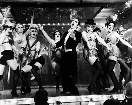 OSCARS. Bester Nebendarsteller. PreistrÃ¤ger 1971-1980 CABARET, Joel Grey and the Kit-Kat Dancers, 1972 !ACHTUNG AUFNAHMEDATUM GESCHÃ„TZT! PUBLICATIONXNOTxINxCANxCHNxFRAxITAxJPNxNORxPOLxRUSxESPxUKxUSA Copyright: xCourtesyxEverettxCollectionx MBDCABA EC084