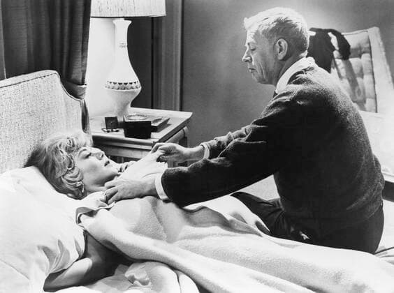 THE CABINET OF CALIGARI, Glynis Johns, Dan O Herlihy, 1962, (c) 20th Century Fox, TM & Copyright Courtesy: Everett Collection 20thCentFox Courtesy Everett Collection !ACHTUNG AUFNAHMEDATUM GESCHÃ„TZT! PUBLICATIONXNOTxINxCANxCHNxFRAxITAxJPNxNORxPOLxRUSxESPxUKxUSA Copyright: x20thCentFox CourtesyxEverettxCollectionx MBDCAOF FE008
