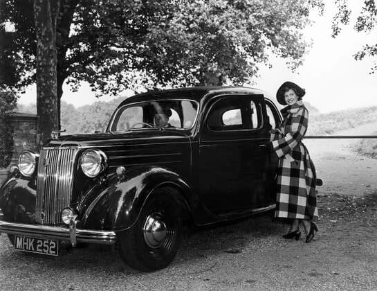 FLOODTIDE, Rona Anderson, going home after work in her Ford V-8 Pilot, 1949 Courtesy Everett Collection !ACHTUNG AUFNAHMEDATUM GESCHÃ„TZT! PUBLICATIONXNOTxINxCANxCHNxFRAxITAxJPNxNORxPOLxRUSxESPxUKxUSA Copyright: xCourtesyxEverettxCollectionx MBDFLOO EC001