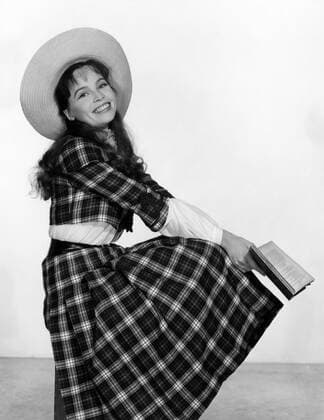 GIGI, Leslie Caron, 1958, portrait Courtesy Everett Collection !ACHTUNG AUFNAHMEDATUM GESCHÃ„TZT! PUBLICATIONXNOTxINxCANxCHNxFRAxITAxJPNxNORxPOLxRUSxESPxUKxUSA Copyright: xCourtesyxEverettxCollectionx MBDGIGI EC004