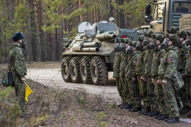 RUSSIA - MARCH 27, 2020: Pictured in this video grab is an emergency response exercise by Russian Army chemical, biological and radiological defence troops based around a scenario of a virus outbreak. As of 27 March 2020, Russia has reported more than 1000 confirmed cases of the novel coronavirus. Video grab. Defence Ministry of the Russian Federation TASS  TS0D386C