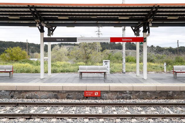 March 27, 2020, Valdemoro, MADRID, SPAIN: Illustration, A general view of the Renfe train station in Valdemoro during the second week after the Government declared the state of alarm in Spain and recommended people to stay at home to fight coronavirus COVID-19 on March 27, 2020 in Valdemoro, Madrid, Spain Valdemoro SPAIN - ZUMAa181 20200327_zaa_a181_022 Copyright: xOscarxJ.xBarrosox
